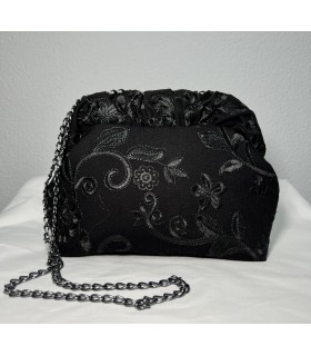 Bolso en seda bordada