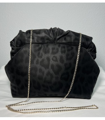 Bolso en leopardo negro